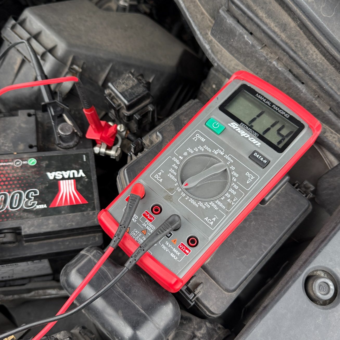 Mobile Battery Drain Diagnostics Testing for a Battery Drain in the Forest of Dean using a multimeter